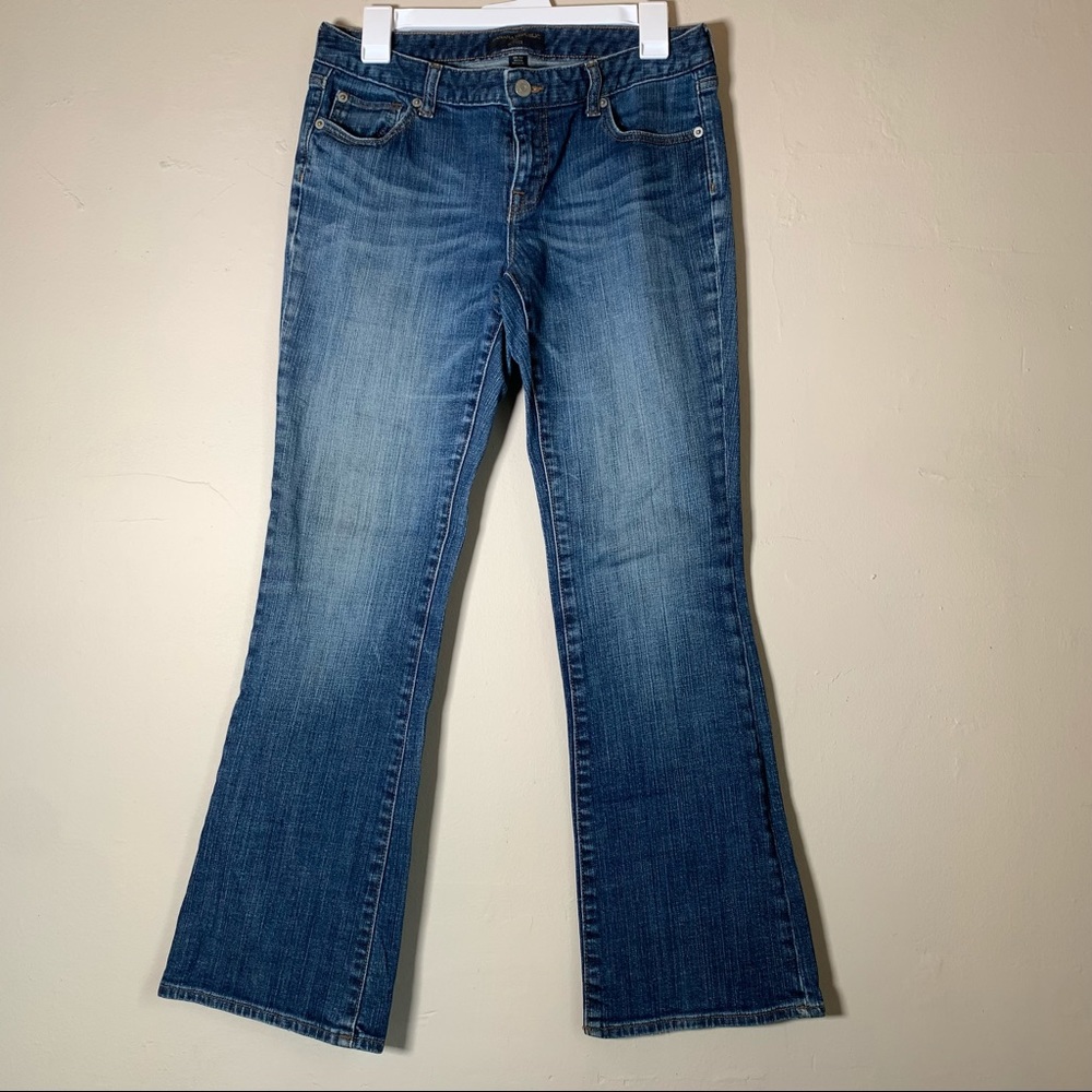 Banana Republic petites mid rise flare 99% cotton denim jeans sz 28/6P like new